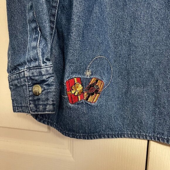 Vintage Women's Button Up Christmas Tree Present Embroidered Denim Shirt Medium - Picture 5 of 6